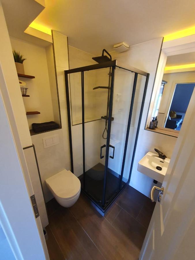 Neumuehler Hof- Ferienwohnung "Benjamin" Mit Grosser Privater Dachterasse Und Guter Anbindung In Die City Schwerin (Mecklenburg-Vorpommern) Exterior foto