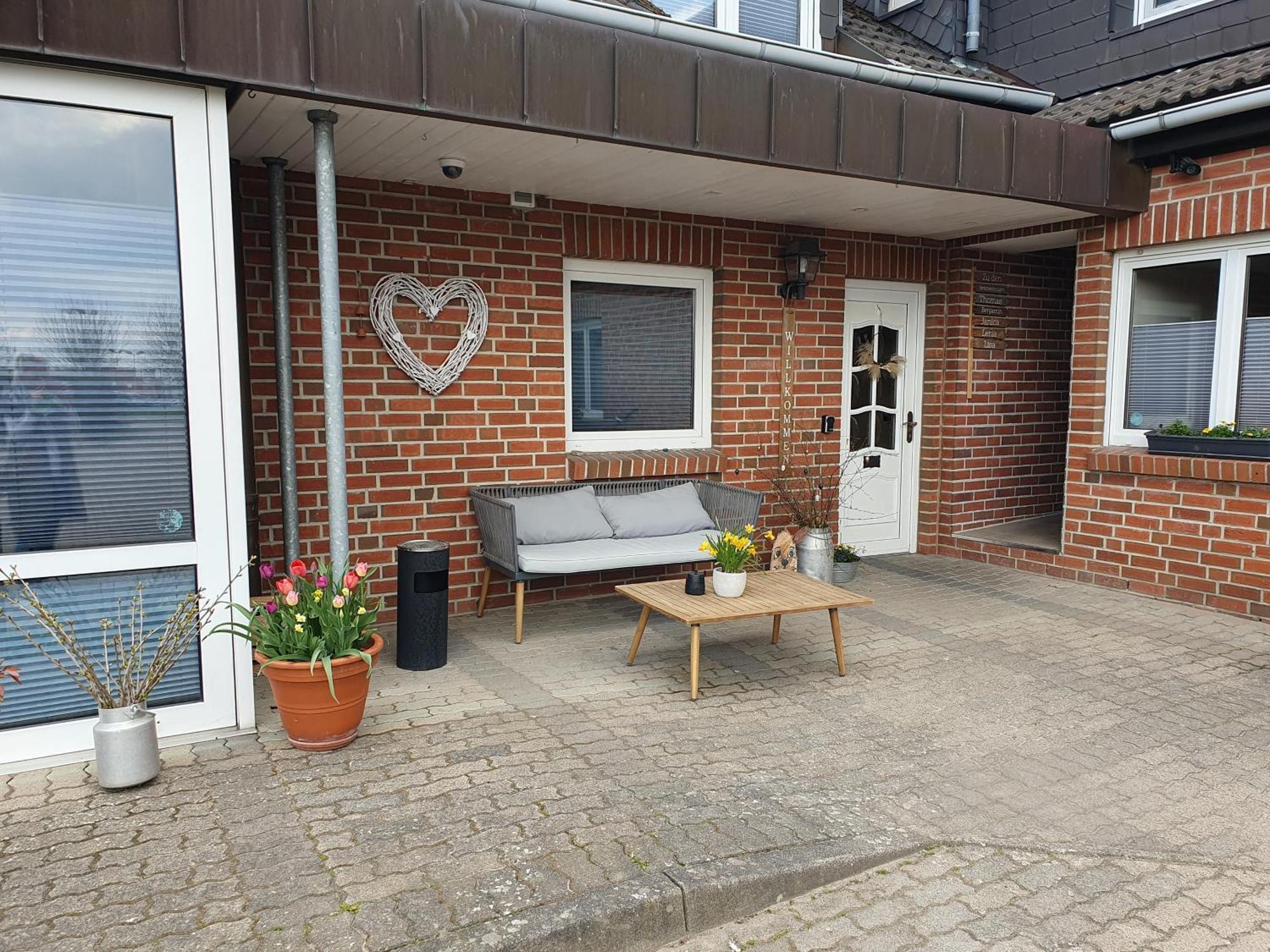Neumuehler Hof- Ferienwohnung "Benjamin" Mit Grosser Privater Dachterasse Und Guter Anbindung In Die City Schwerin (Mecklenburg-Vorpommern) Exterior foto